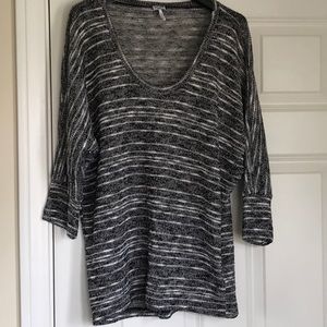 Splendid Dolman Sleeve Lightweight Sweater Sz S